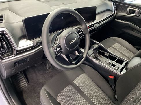 Certified 2025 Kia Sorento LX FWD image 20