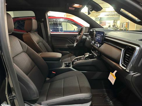 New 2026 GMC Canyon Elevation w/ Convenience Package image 10