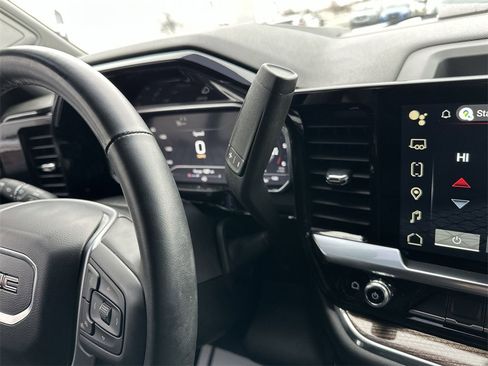 Used 2023 GMC Sierra 1500 Elevation image 12