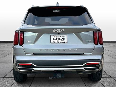 Certified 2022 Kia Sorento SX Prestige w/ Panoramic Sunroof Package image 4