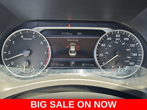 Used 2023 Nissan Sentra SR w/ Midnight Edition Package FWD image 18