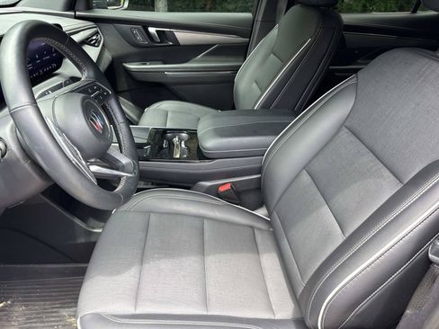 Used 2025 Buick Enclave Preferred w/ Trailering Package, 5000 lbs. AWD/4WD image 14