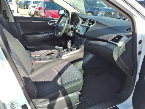 Used 2019 Nissan Sentra SV FWD image 18