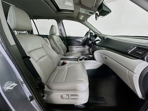 Certified 2022 Honda Pilot Special Edition image 5