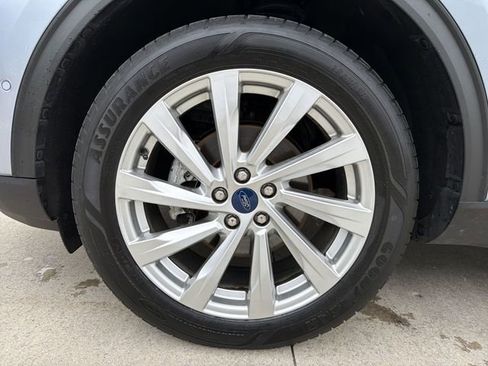 Used 2022 Ford Escape Titanium w/ Titanium Elite Package image 12