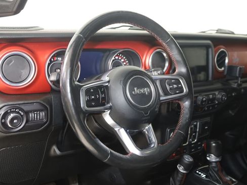 Used 2018 Jeep Wrangler Unlimited Rubicon w/ Dual Top Group AWD/4WD image 6