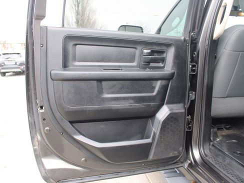 Used 2017 RAM 2500 Tradesman w/ Snow Chief Group image 25