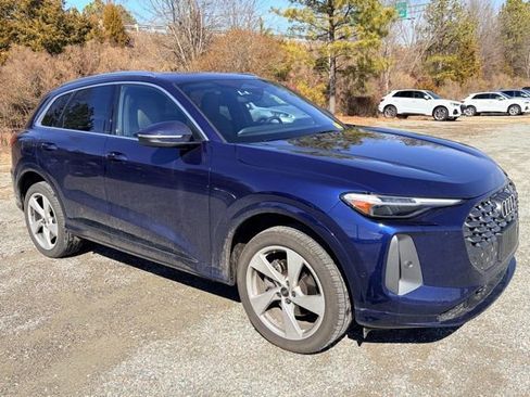 Certified 2025 Audi Q5 Premium Plus w/ Premium Plus image 3