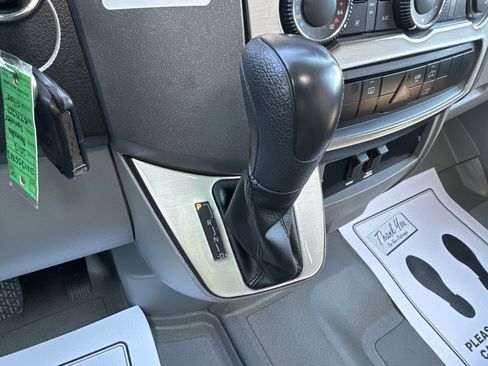 Used 2012 Mercedes-Benz Sprinter 3500 image 17