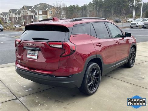 Used 2023 GMC Terrain SLT w/ Elevation Edition image 6