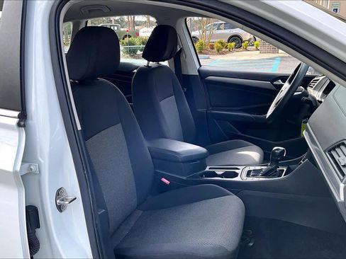 Used 2021 Volkswagen Jetta S image 8