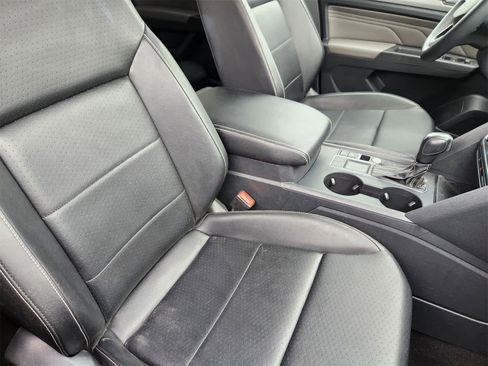 Used 2022 Volkswagen Atlas SE image 13