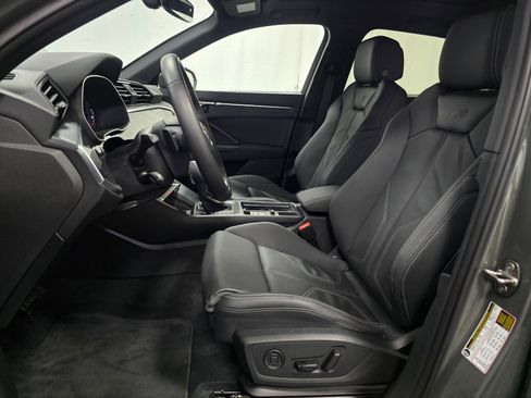 Certified 2025 Audi Q3 2.0T Premium w/ Convenience Package image 13