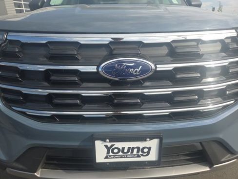 New 2026 Ford Explorer Active w/ Active Comfort Package AWD/4WD image 2