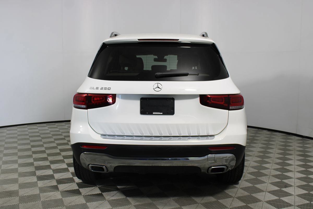 Used 2023 Mercedes-Benz GLB 250 image 5