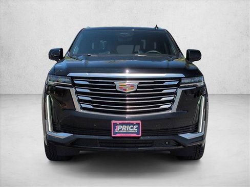 Used 2022 Cadillac Escalade Premium Luxury Platinum w/ Heavy-Duty Trailer Package AWD/4WD image 2