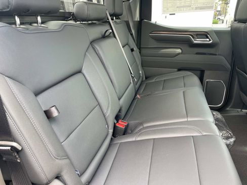 New 2026 GMC Sierra 1500 SLT w/ SLT Premium Package image 26