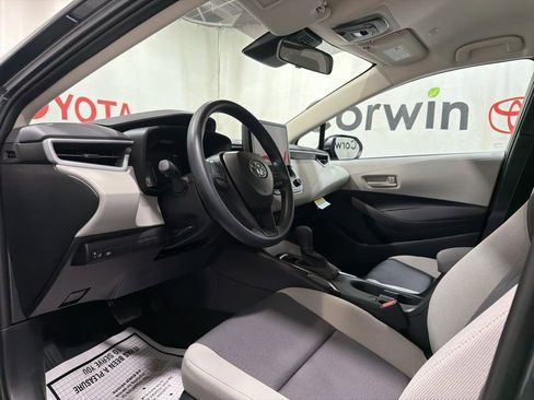 Used 2026 Toyota Corolla LE FWD image 25