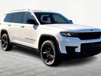 Used 2024 Jeep Grand Cherokee L Altitude