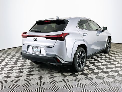 New 2025 Lexus UX 300h AWD image 7