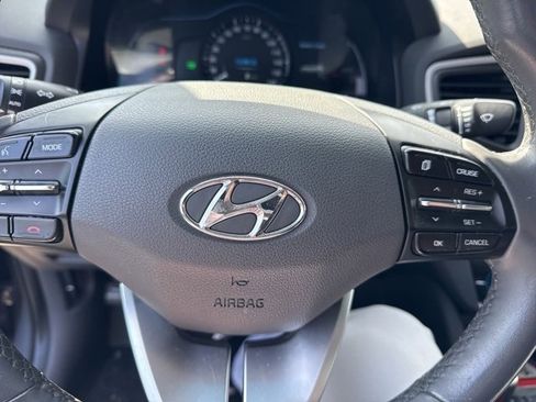 Used 2017 Hyundai Ioniq SEL image 7