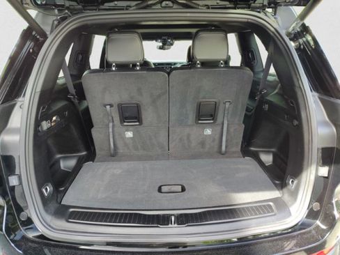 Used 2023 Jeep Grand Cherokee L Laredo AWD/4WD image 19