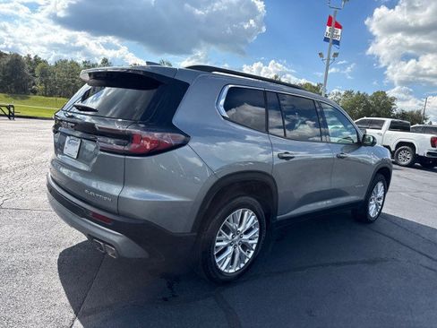 Used 2026 GMC Acadia Elevation w/ Elevation Premium Package FWD image 3