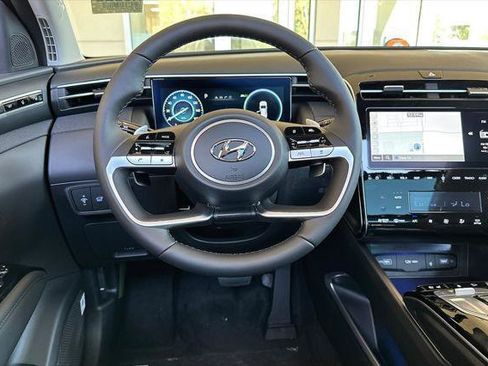 New 2024 Hyundai Tucson Limited image 11