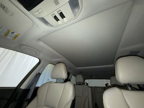 Used 2023 Subaru Ascent Limited w/ Technology Package image 23