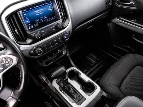 Used 2021 Chevrolet Colorado LT w/ Fleet Safety Package image 17