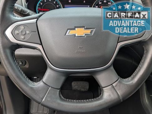 Used 2021 Chevrolet Traverse LT FWD image 6
