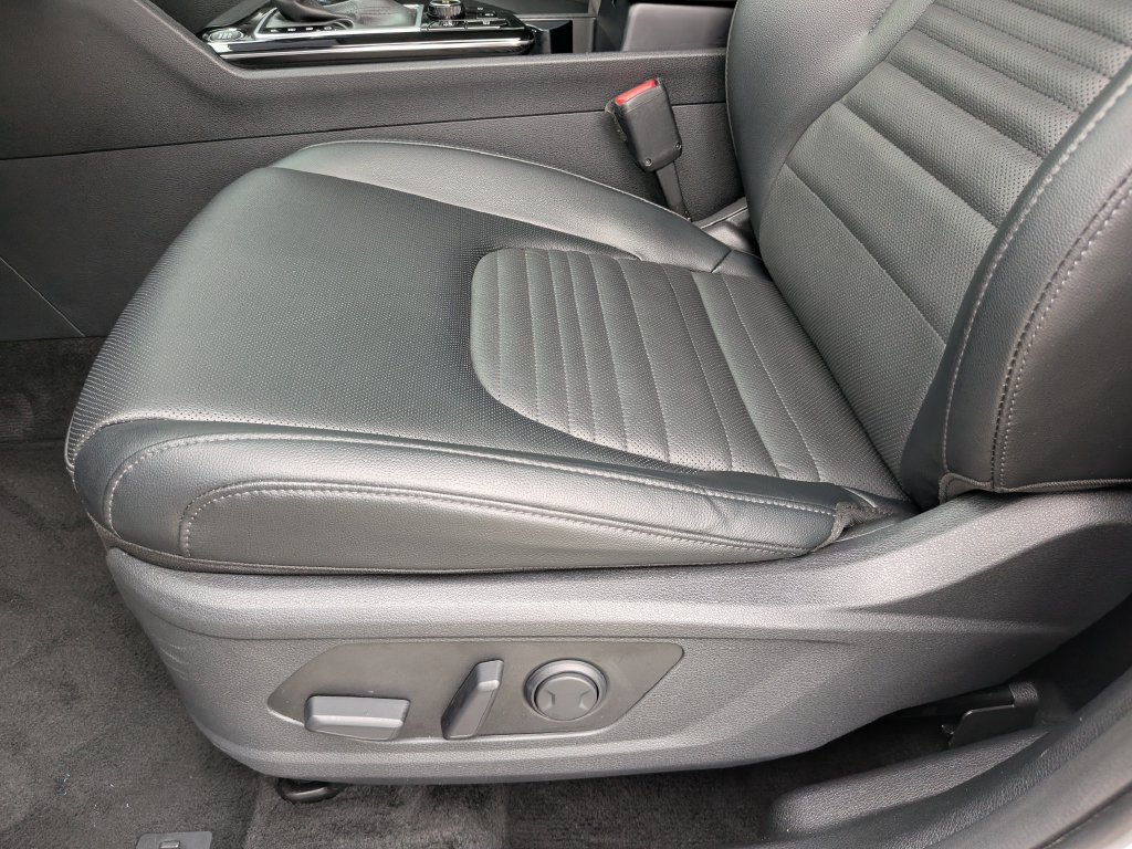 Certified 2025 Kia Sportage SX FWD image 22