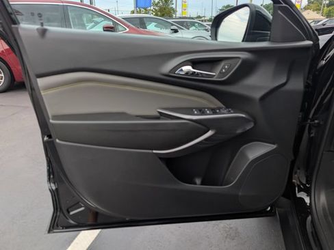 Used 2025 Chevrolet Trax ACTIV w/ Driver Confidence Package FWD image 9
