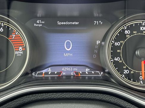 Certified 2022 Jeep Cherokee Limited w/ Elite Package image 23