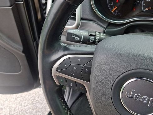 Used 2021 Jeep Grand Cherokee Laredo X AWD/4WD image 20