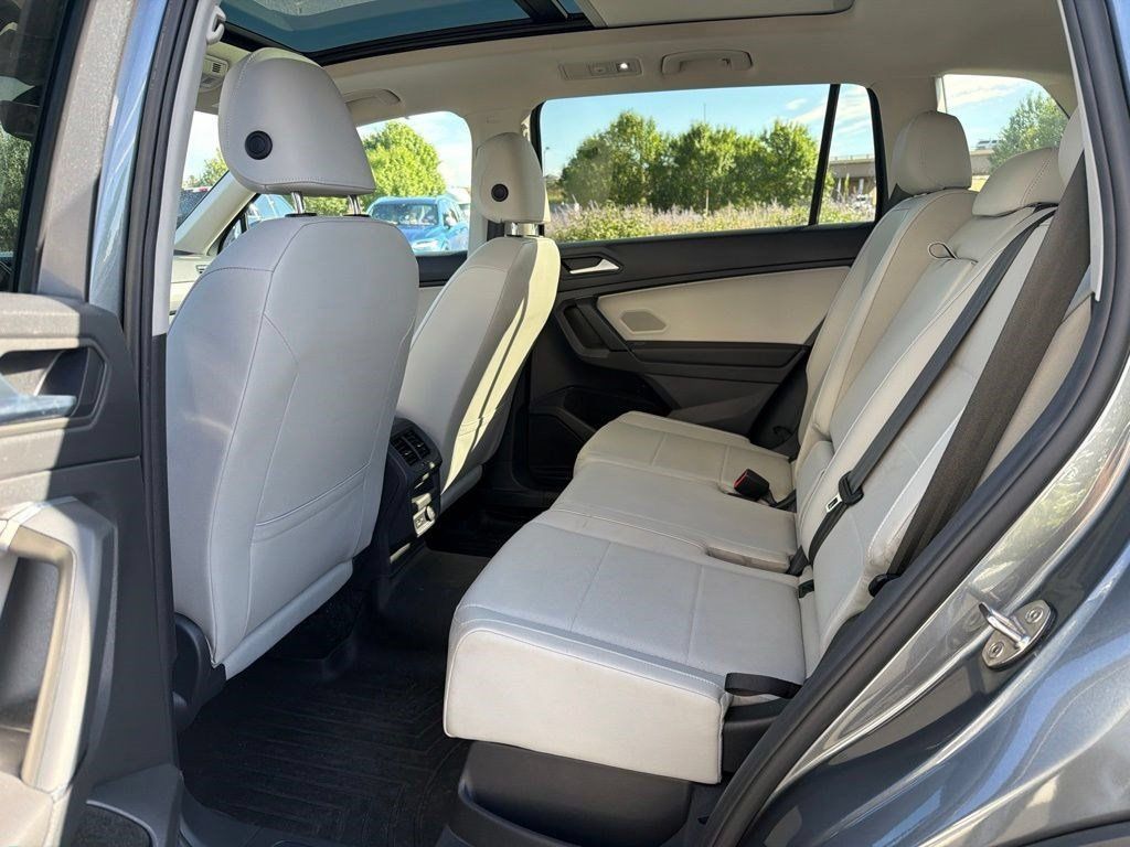 Used 2019 Volkswagen Tiguan SE AWD/4WD image 11