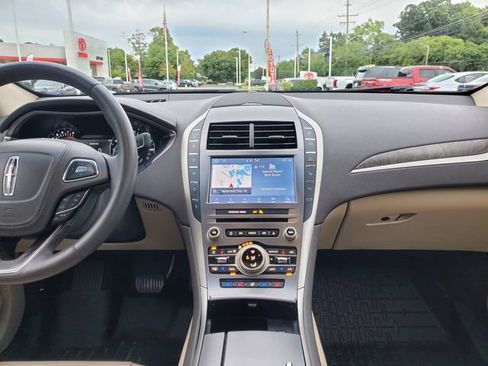 Used 2020 Lincoln MKZ Reserve w/ Elements Package AWD/4WD image 14