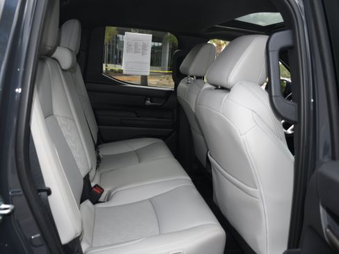 Certified 2025 Toyota Tacoma Limited AWD/4WD image 20