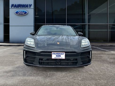 Used 2024 Porsche Panamera 4 AWD/4WD image 3