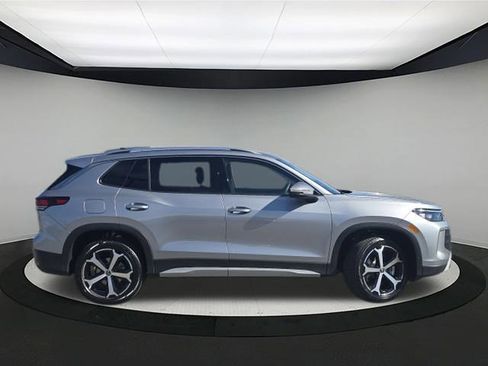 New 2026 Volkswagen Tiguan SE image 8