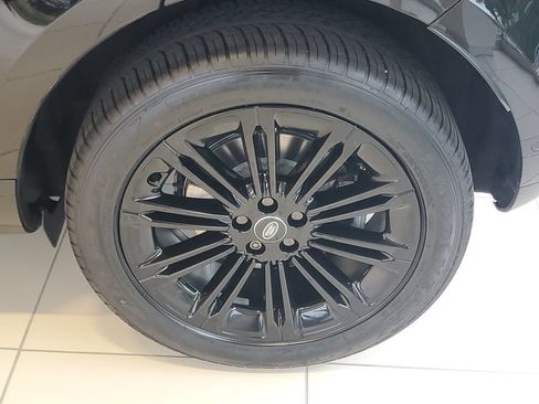 Used 2025 Land Rover Range Rover Evoque S AWD/4WD image 5