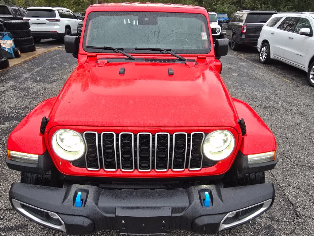 Used 2024 Jeep Wrangler Unlimited Sahara AWD/4WD image 15