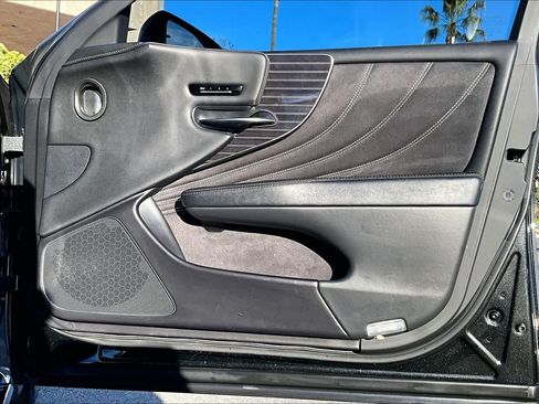 Used 2018 Lexus LS 500 image 21