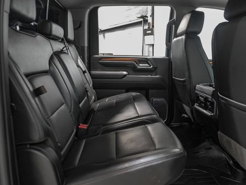 Used 2024 GMC Sierra 3500 Denali w/ Denali Reserve Package AWD/4WD image 35