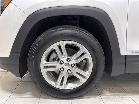 Used 2022 GMC Terrain SLE w/ Driver Convenience Package AWD/4WD image 7