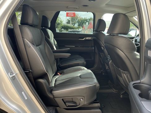 Used 2025 Hyundai Palisade Limited image 19