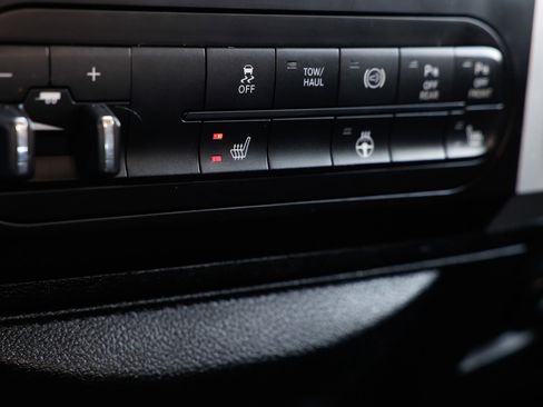 Used 2016 RAM 3500 Lone Star image 37