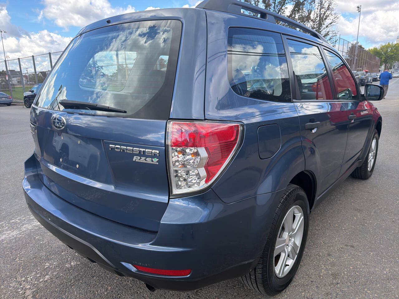 Used 2012 Subaru Forester 2.5X AWD/4WD image 4