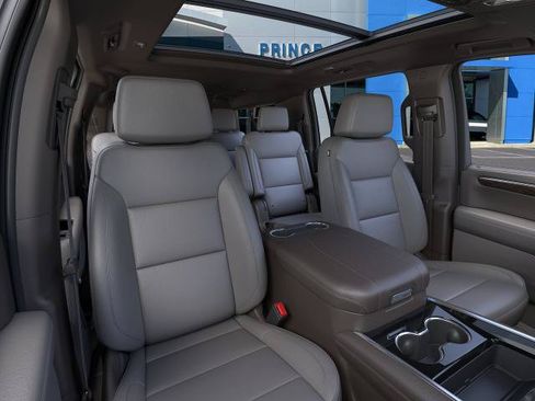 New 2026 Chevrolet Suburban LT w/ Comfort Package RWD image 16