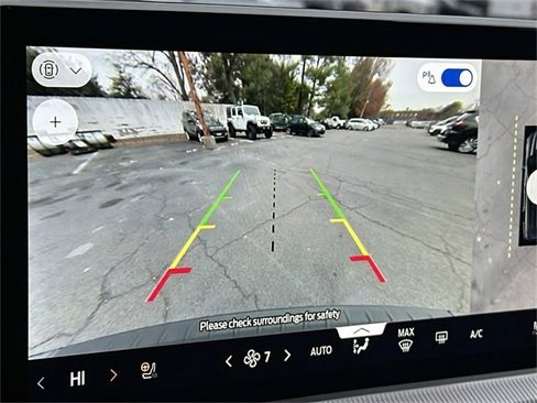 Used 2025 Ford Explorer ST-Line w/ ST-Line Street Pack image 13